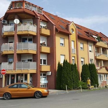 City Center Apartman II Zalaegerszeg Kültér fotó