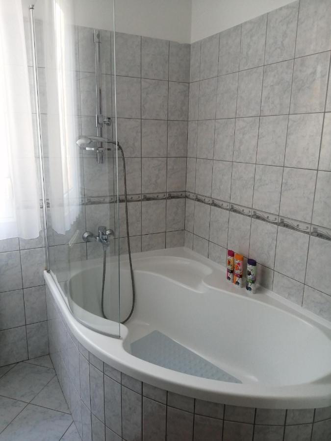 City Center Apartman II Zalaegerszeg Kültér fotó
